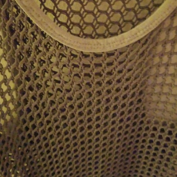 Mesh top - Picture 3 of 3
